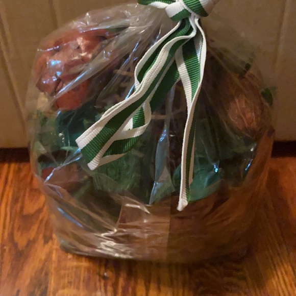 Spruce potpourri - Picture 2 of 3